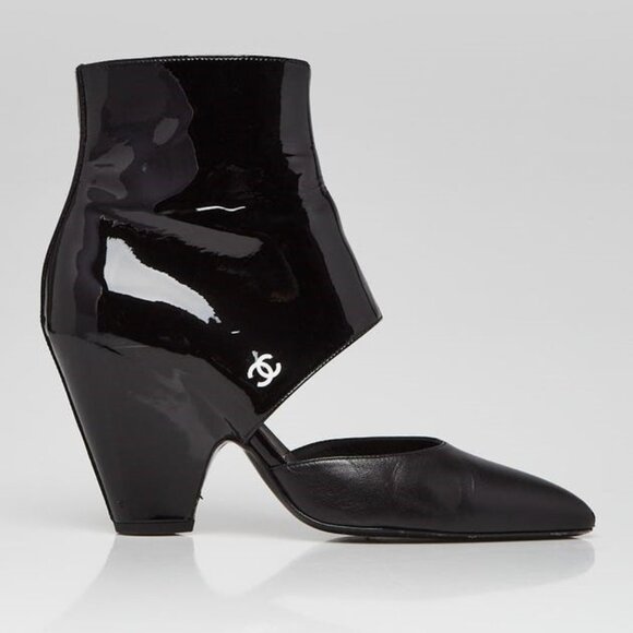 Chanel Black Patent Leather/Leather Cut Out Heels - Picture 2 of 12